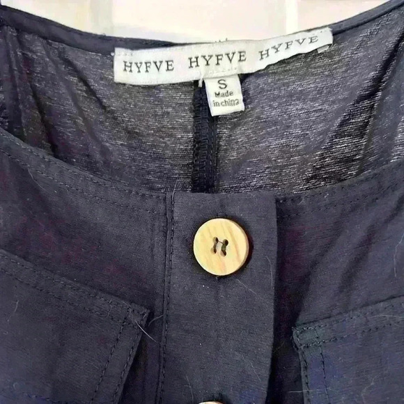 HYFVE true navy button down belted romper w/ front and side pocket details Sz S - Picture 3 of 7